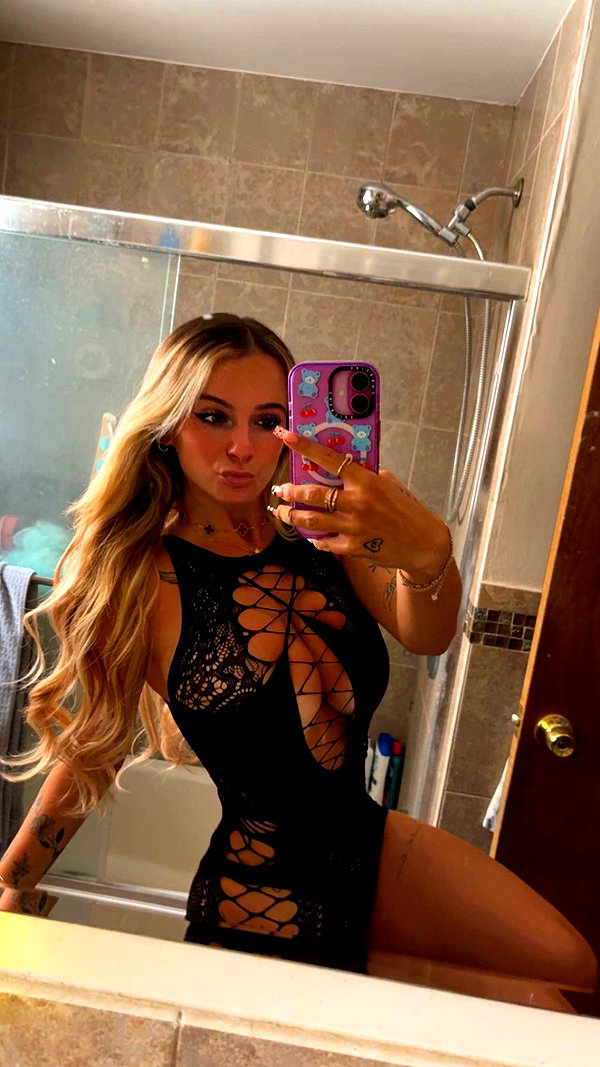 kaitlyn_krems snapchat image archive image