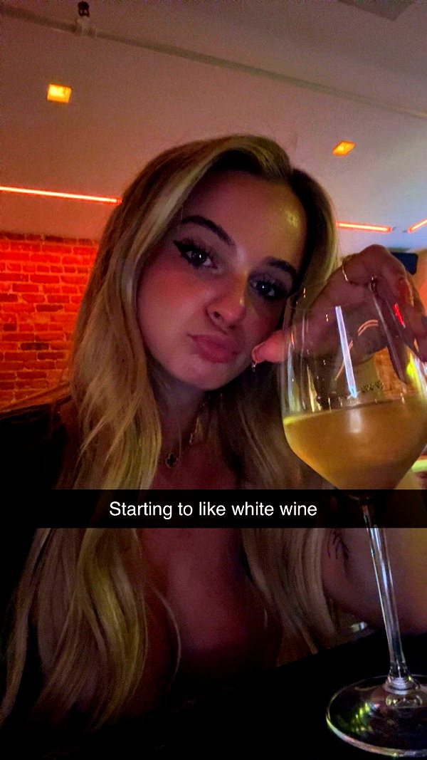 kaitlyn_krems snapchat image archive image