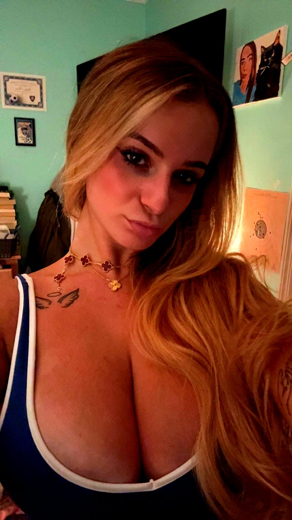 kaitlyn_krems snapchat image archive image
