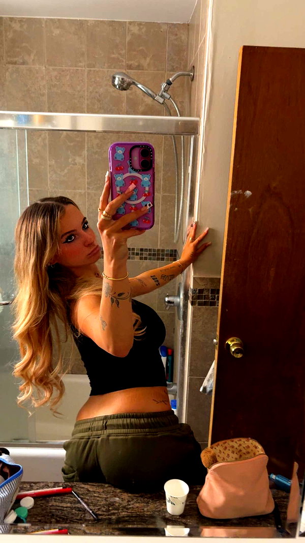 kaitlyn_krems snapchat image archive image