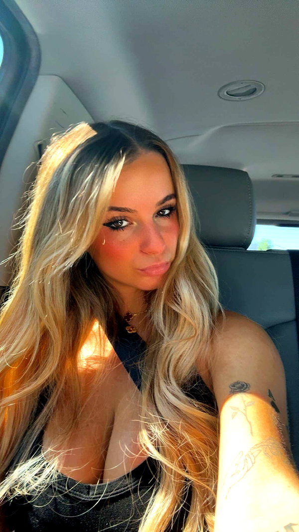 kaitlyn_krems snapchat image archive image