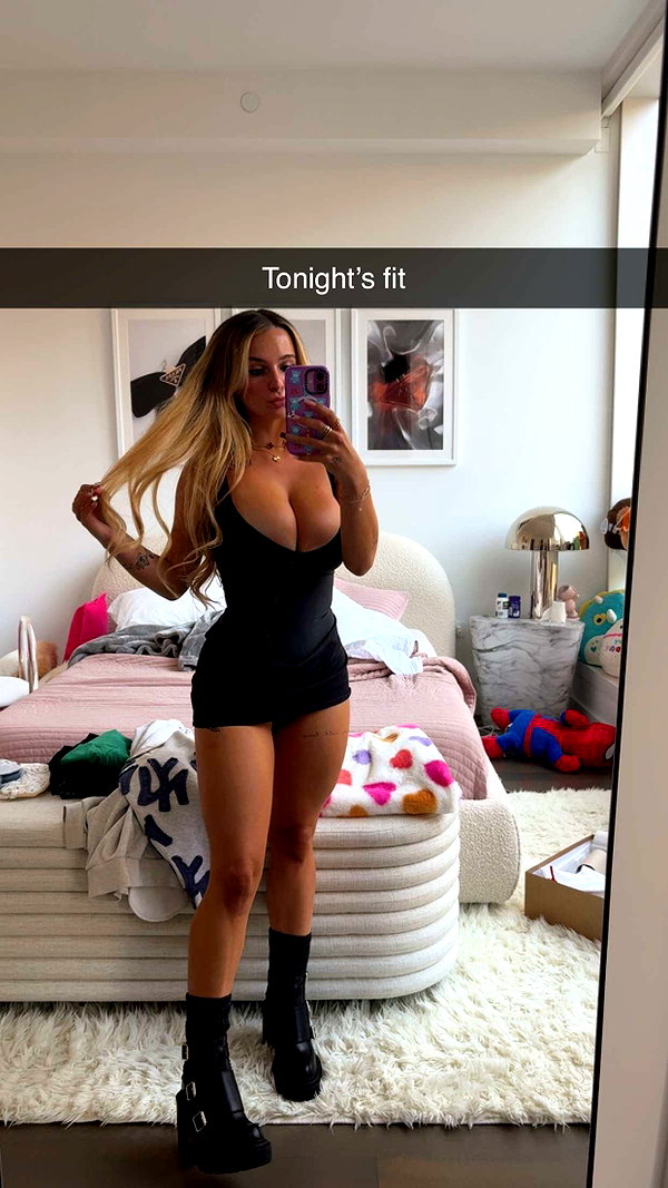 kaitlyn_krems snapchat image archive image