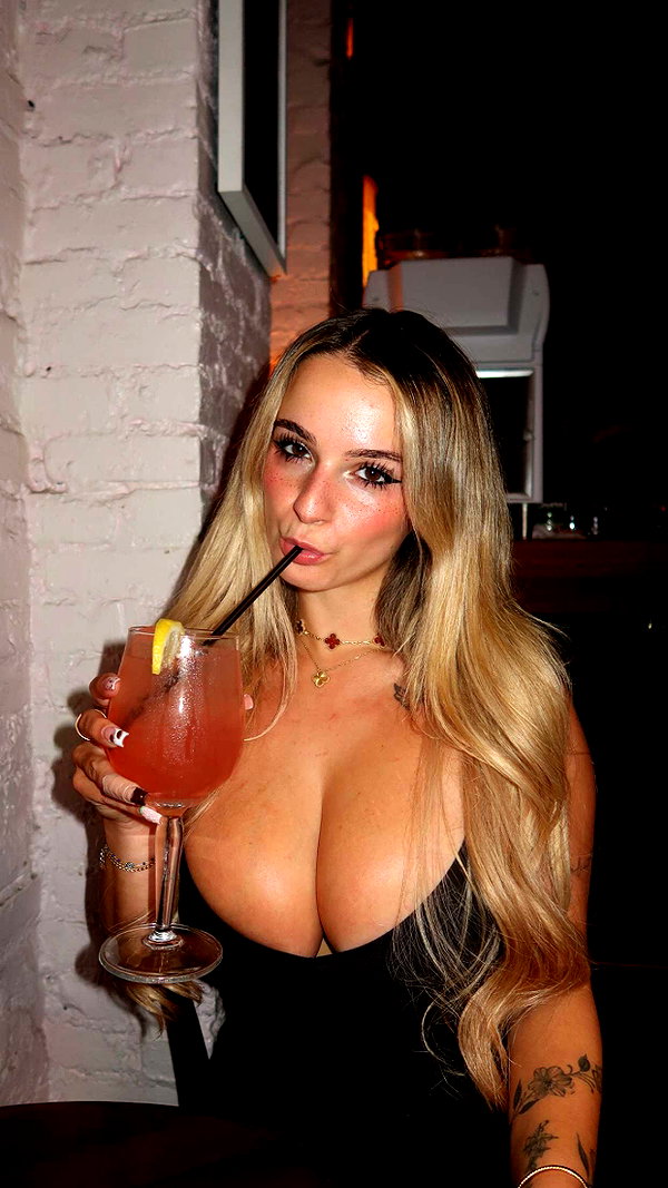kaitlyn_krems snapchat image archive image