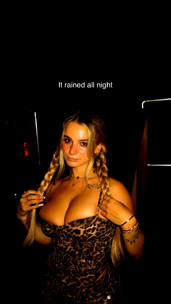 kaitlyn_krems snapchat image archive image