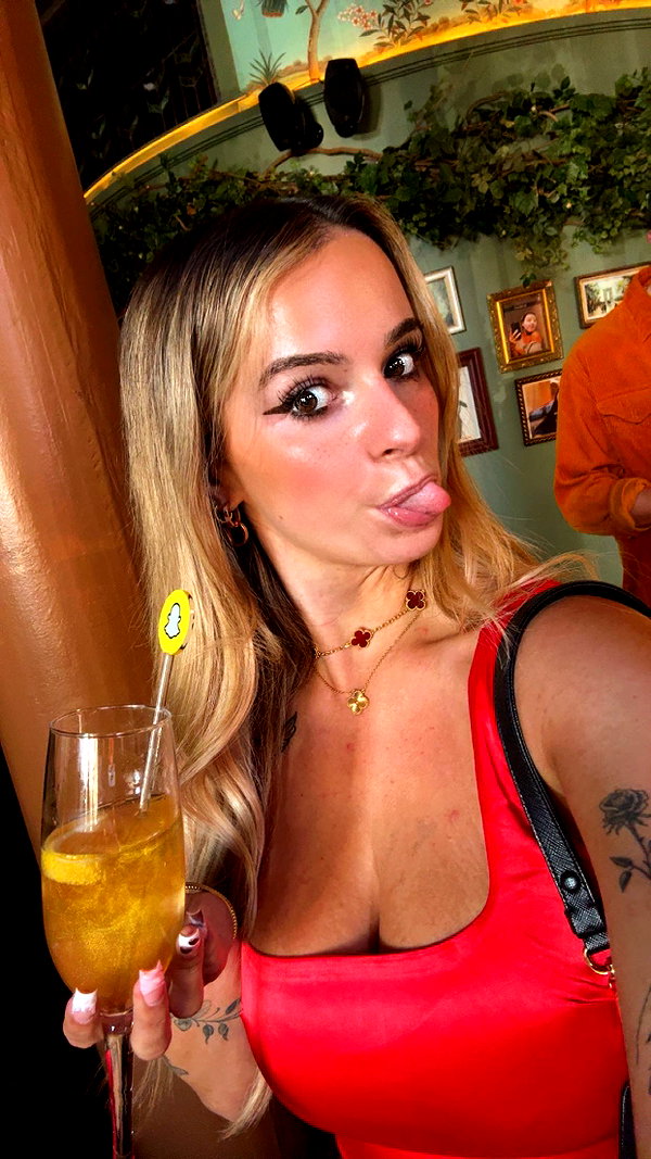 kaitlyn_krems snapchat image archive image