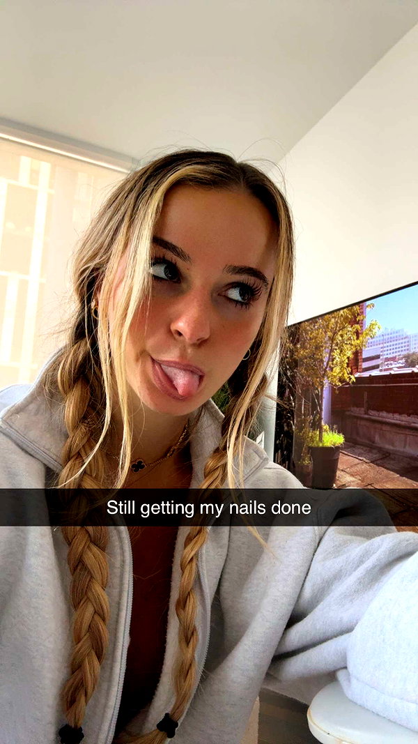 kaitlyn_krems snapchat image archive image