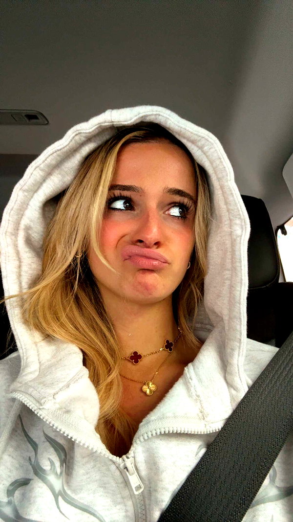 kaitlyn_krems snapchat image archive image