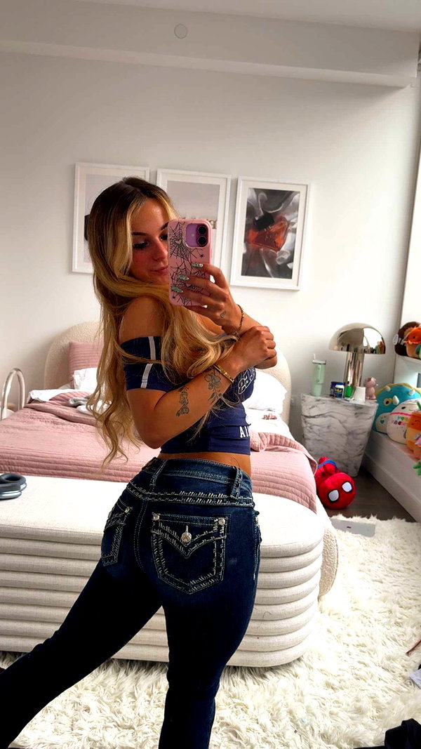 kaitlyn_krems snapchat image archive image