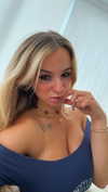 kaitlyn_krems Altpins Profile Picture