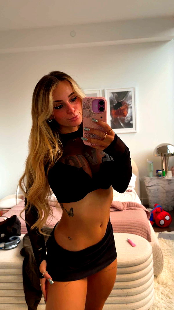 kaitlyn_krems snapchat image archive image