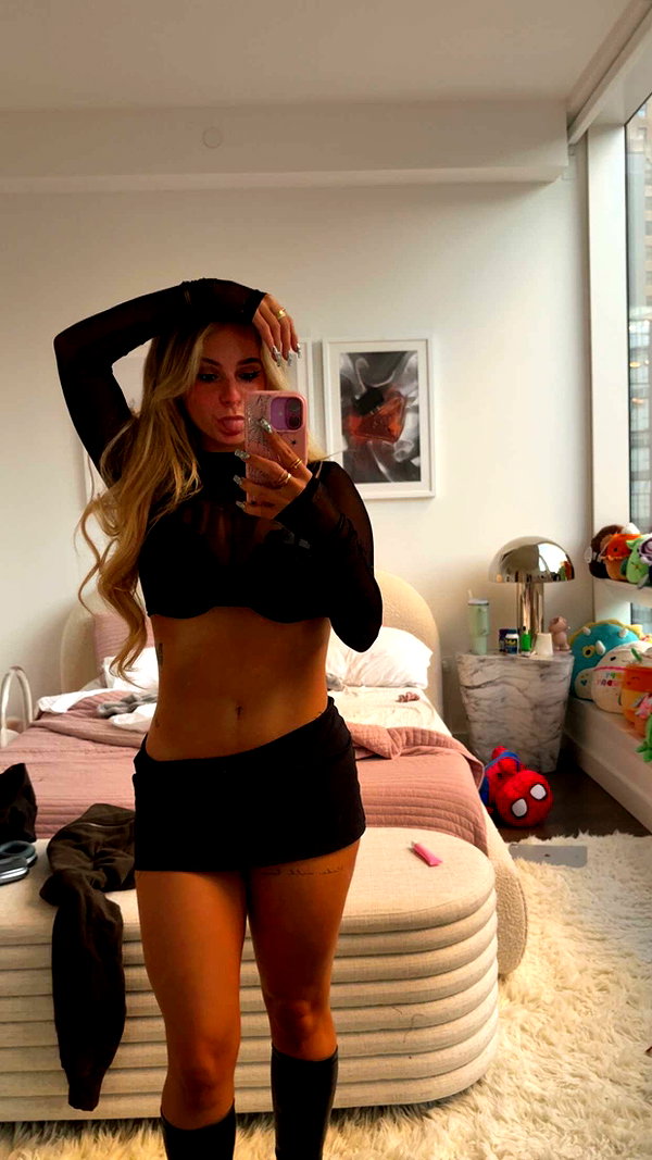 kaitlyn_krems snapchat image archive image