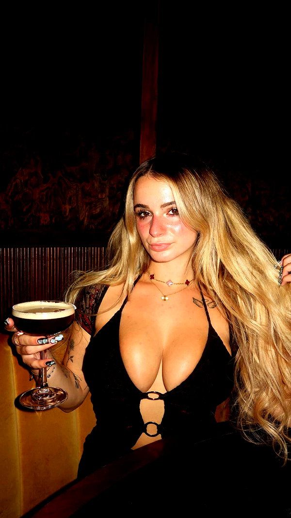 kaitlyn_krems snapchat image archive image