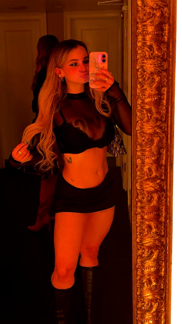 kaitlyn_krems snapchat image archive image