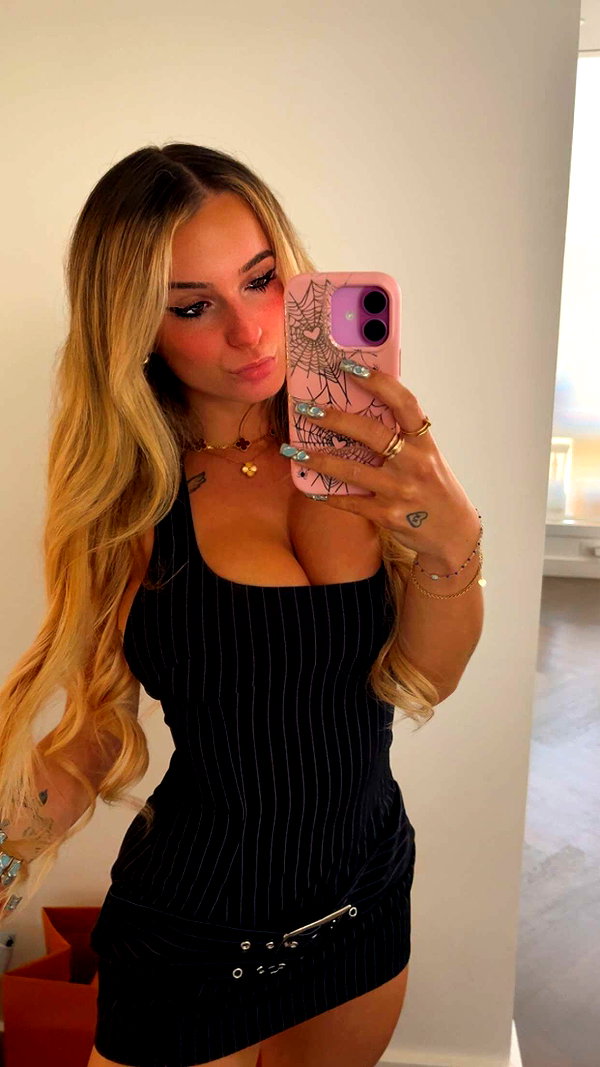 kaitlyn_krems snapchat image archive image