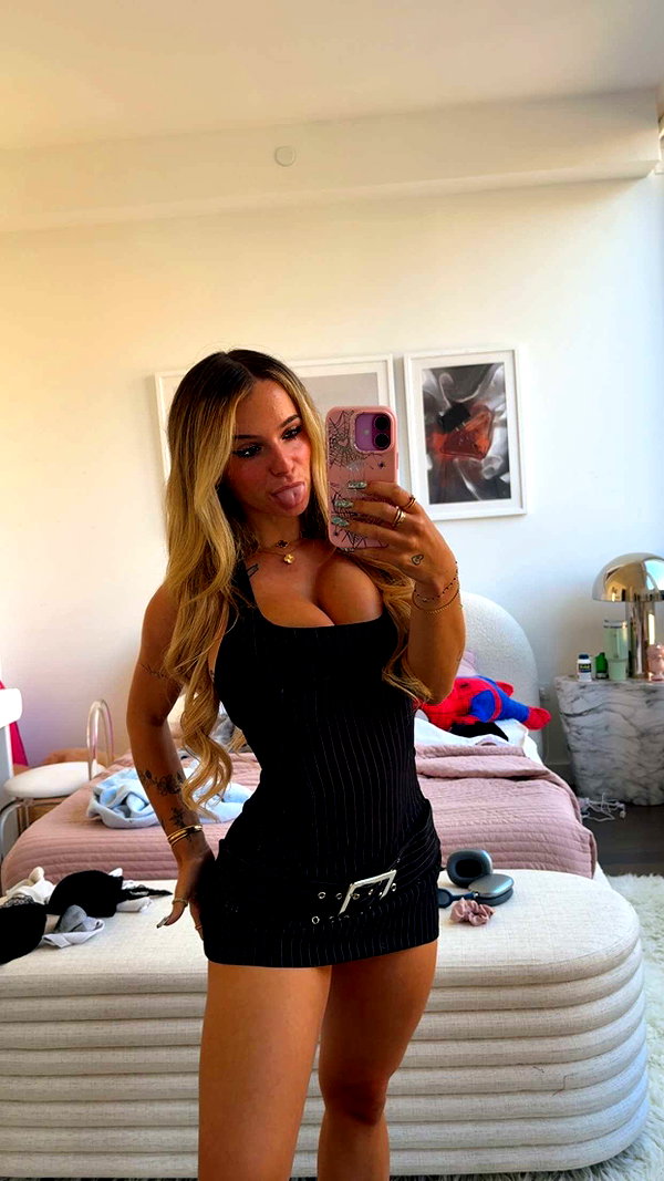 kaitlyn_krems snapchat image archive image