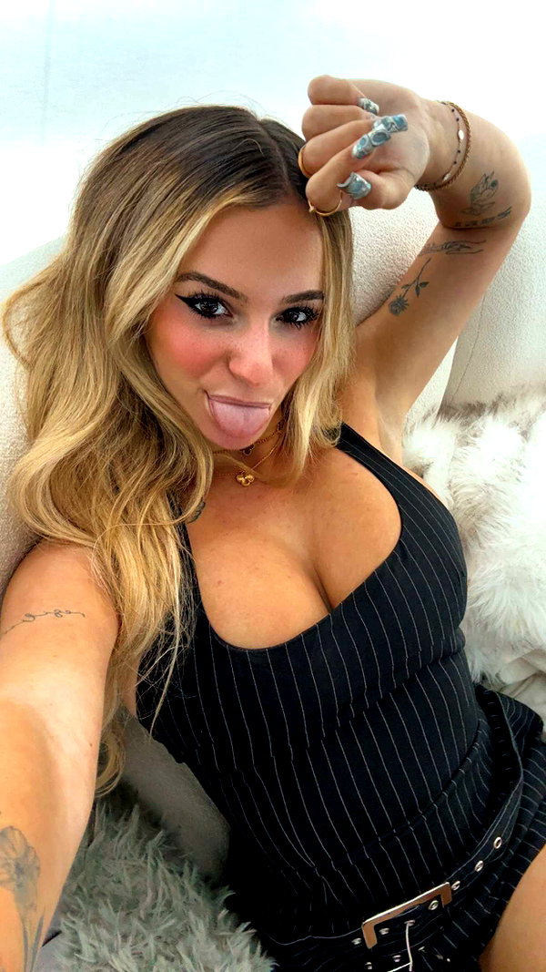 kaitlyn_krems snapchat image archive image