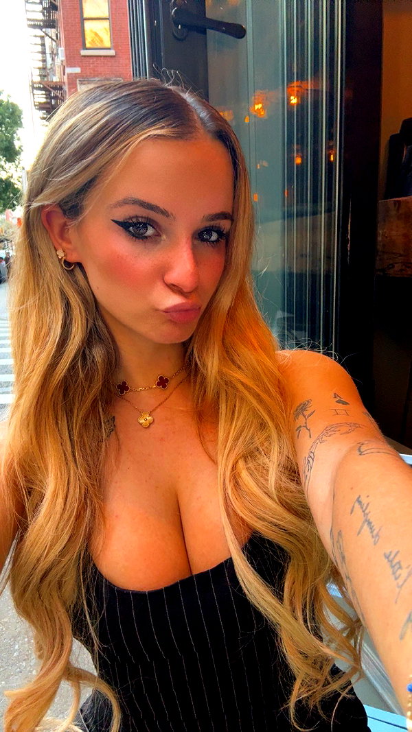 kaitlyn_krems snapchat image archive image