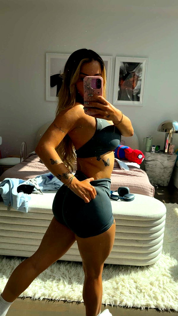 kaitlyn_krems snapchat image archive image