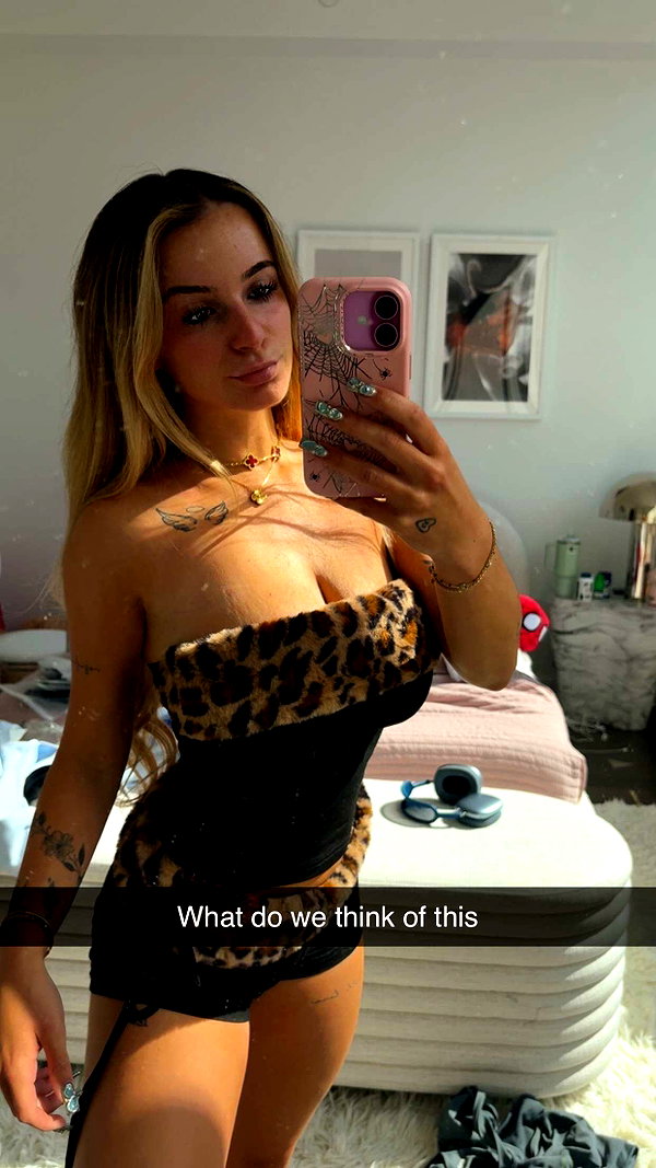 kaitlyn_krems snapchat image archive image