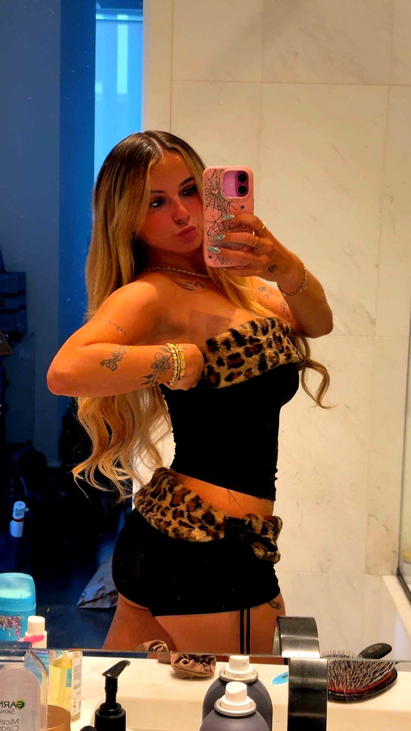 kaitlyn_krems snapchat image archive image