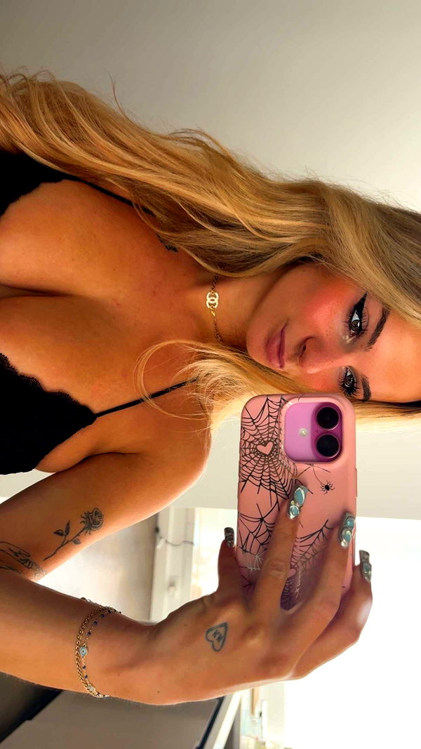 kaitlyn_krems snapchat image archive image