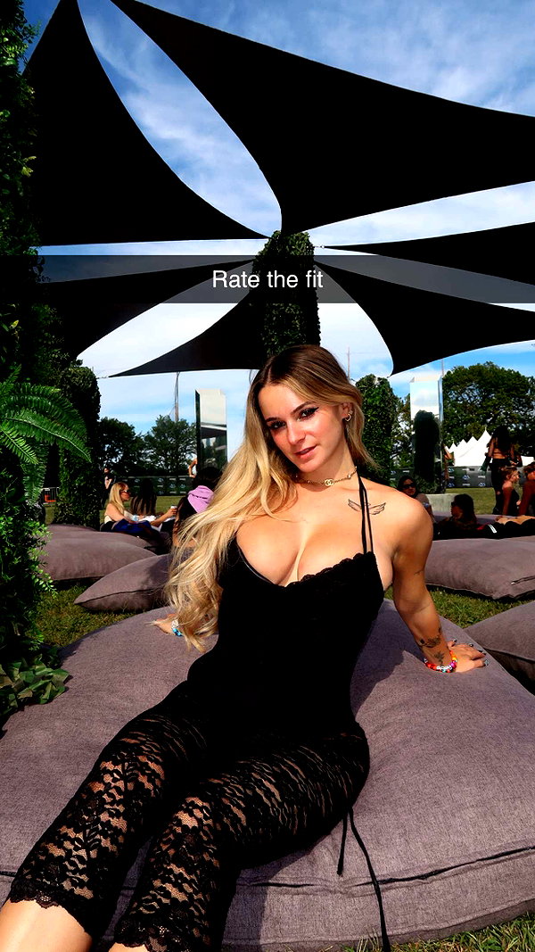 kaitlyn_krems snapchat image archive image