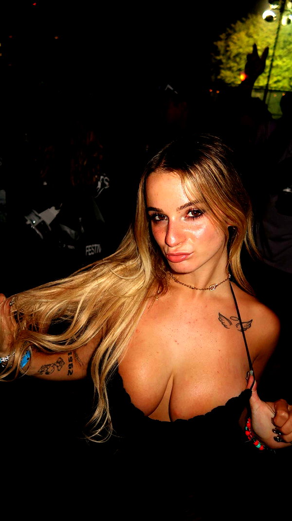 kaitlyn_krems snapchat image archive image