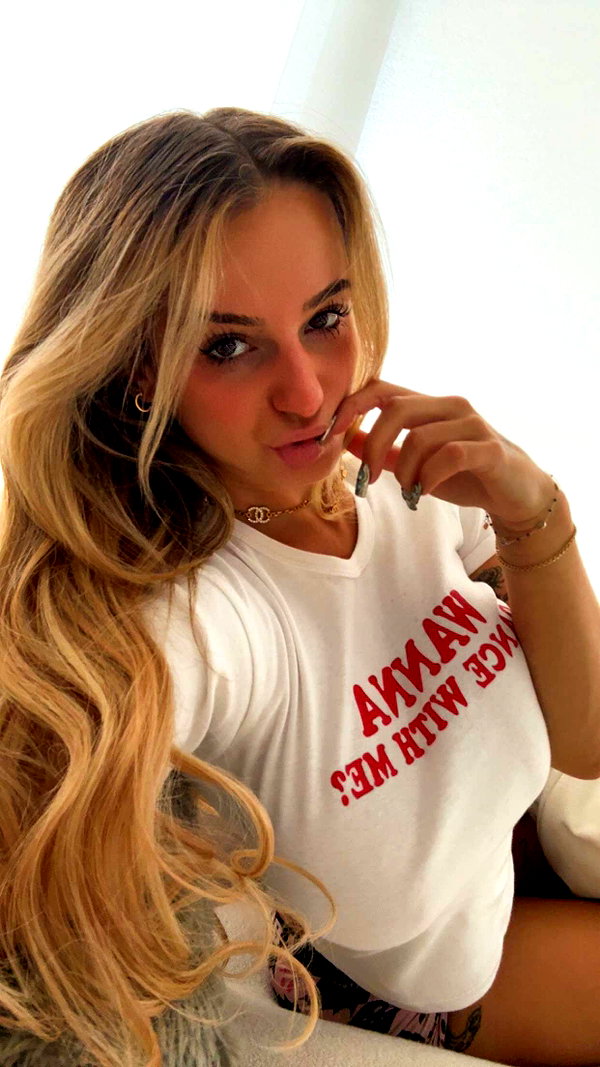 kaitlyn_krems snapchat image archive image