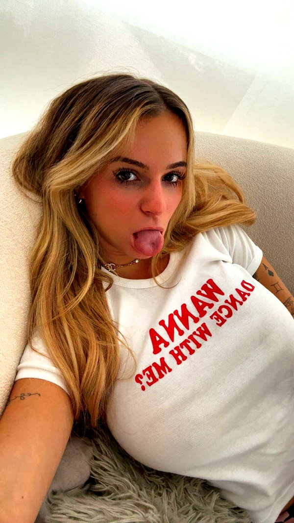 kaitlyn_krems snapchat image archive image