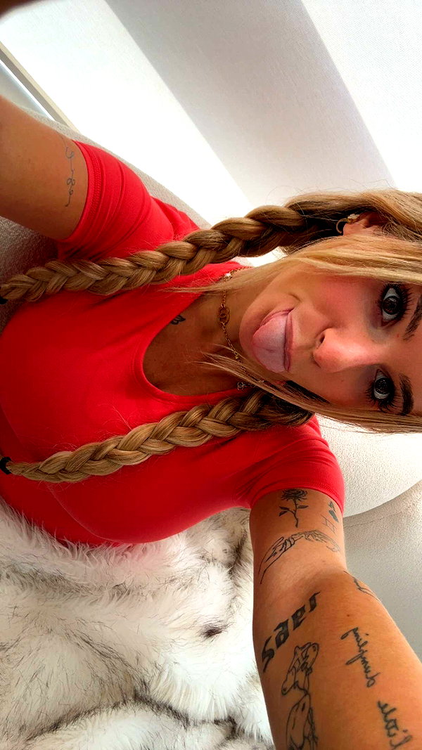 kaitlyn_krems snapchat image archive image