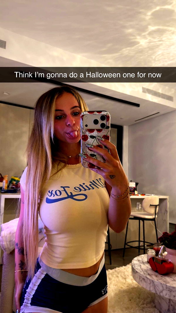 kaitlyn_krems snapchat image archive image