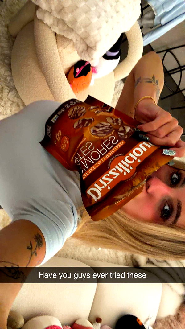 kaitlyn_krems snapchat image archive image