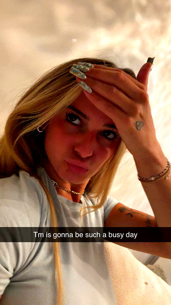 kaitlyn_krems snapchat image archive image