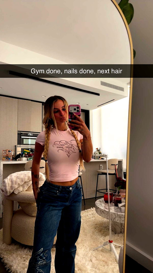 kaitlyn_krems snapchat image archive image