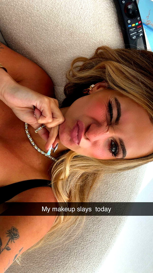 kaitlyn_krems snapchat image archive image