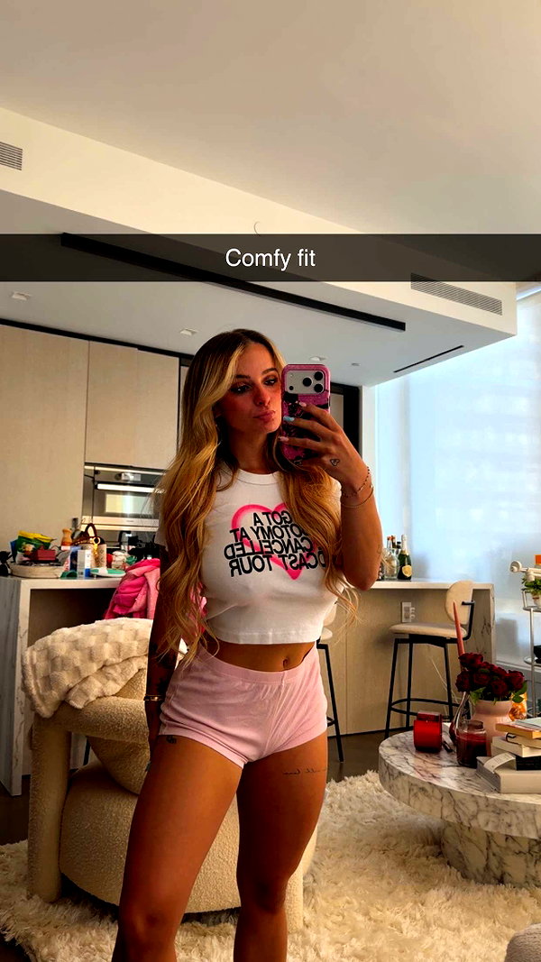 kaitlyn_krems snapchat image archive image