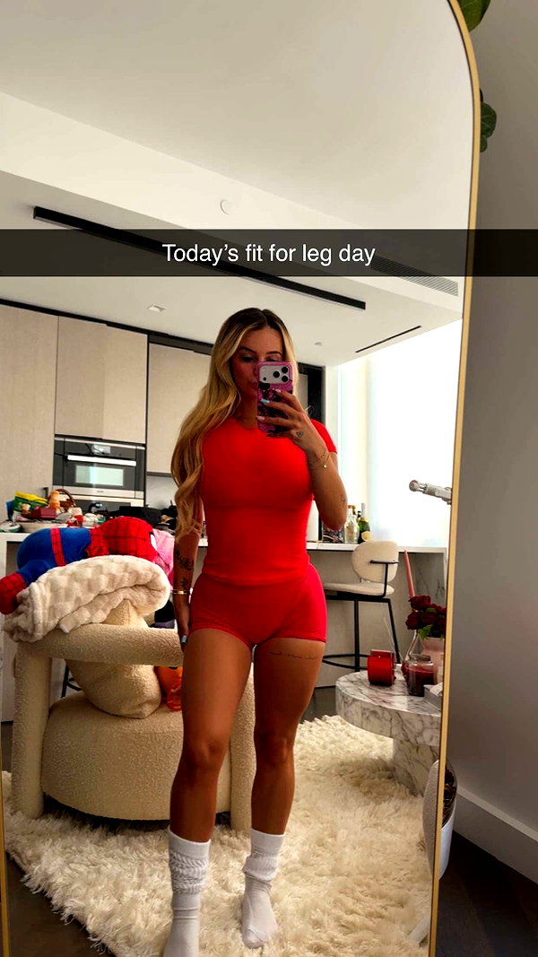 kaitlyn_krems snapchat image archive image