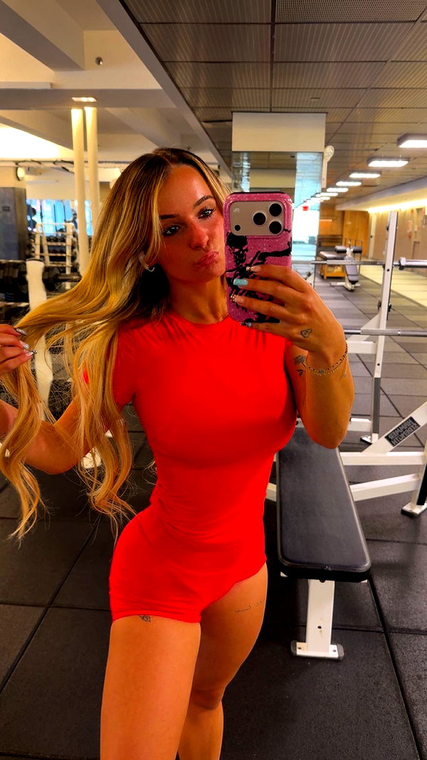 kaitlyn_krems snapchat image archive image