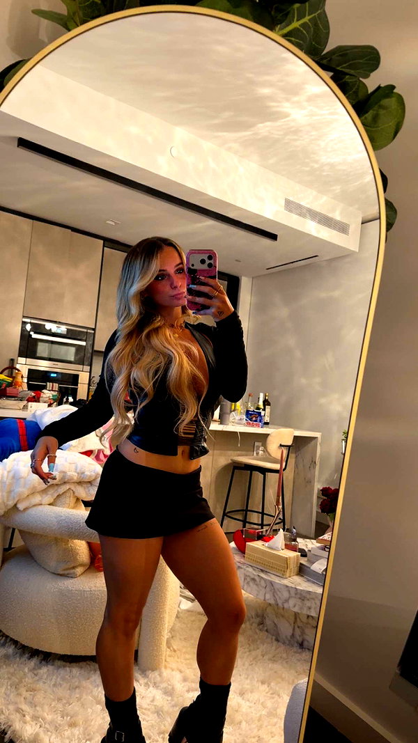 kaitlyn_krems snapchat image archive image