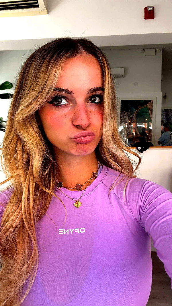 kaitlyn_krems snapchat image archive image