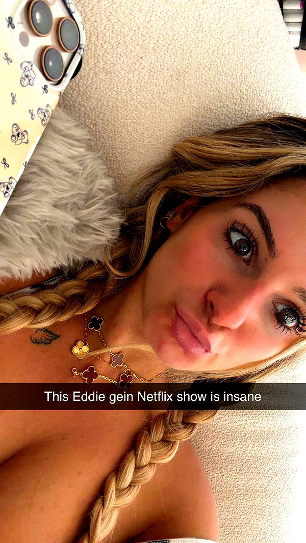 kaitlyn_krems image ~ Altpins