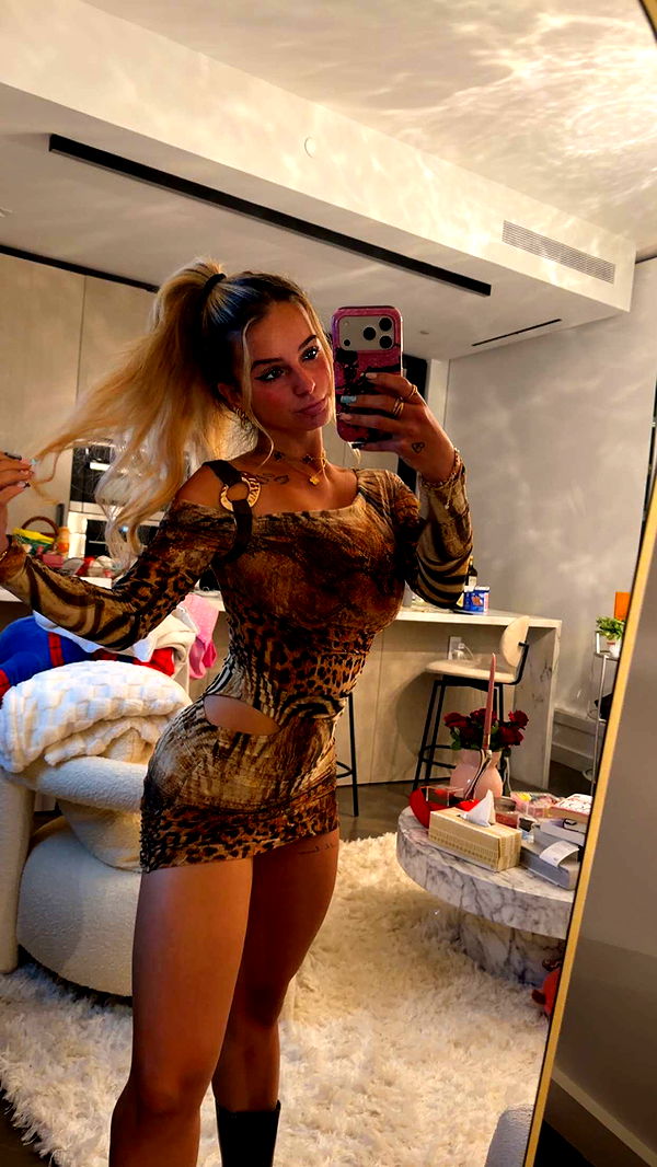 kaitlyn_krems image ~ Altpins