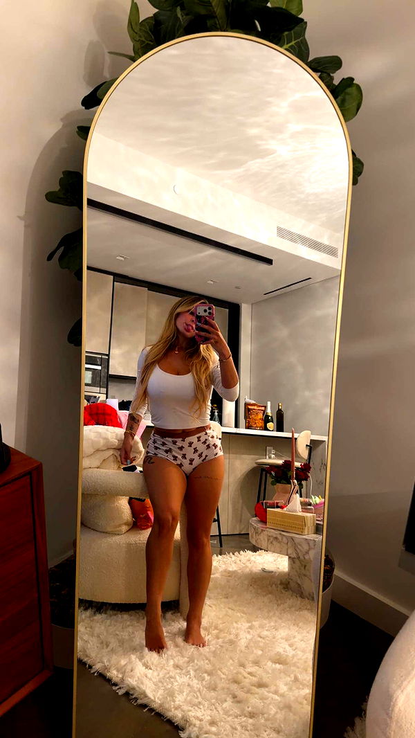 kaitlyn_krems image ~ Altpins