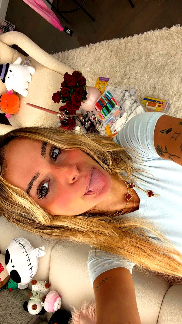 kaitlyn_krems image ~ Altpins