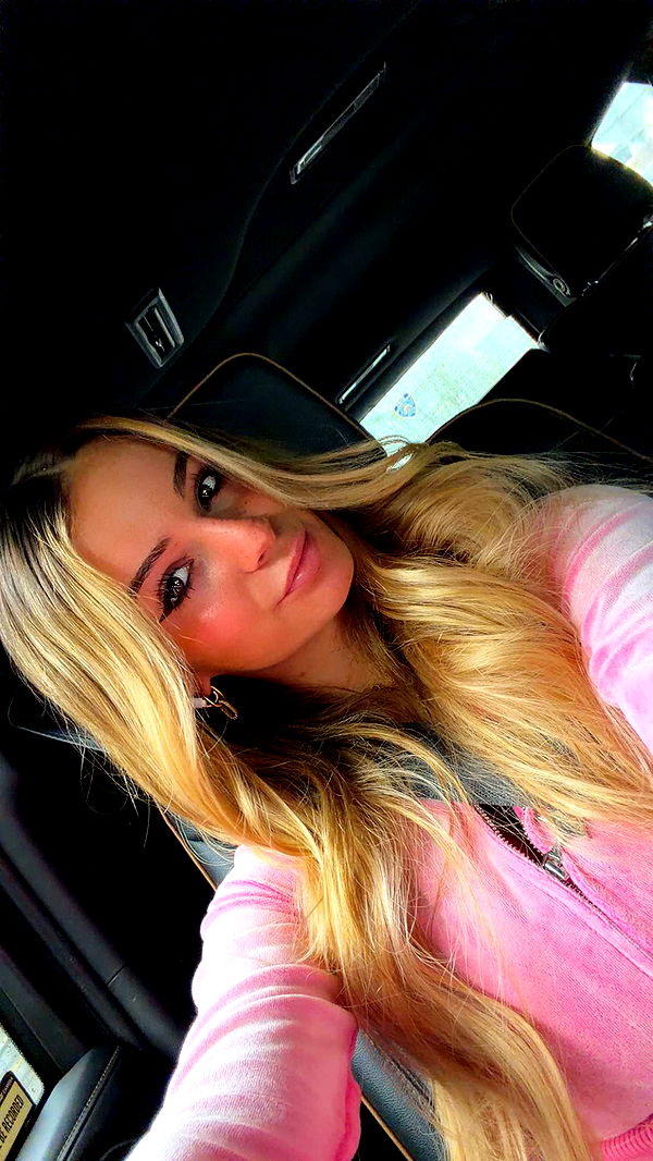 kaitlyn_krems image ~ Altpins