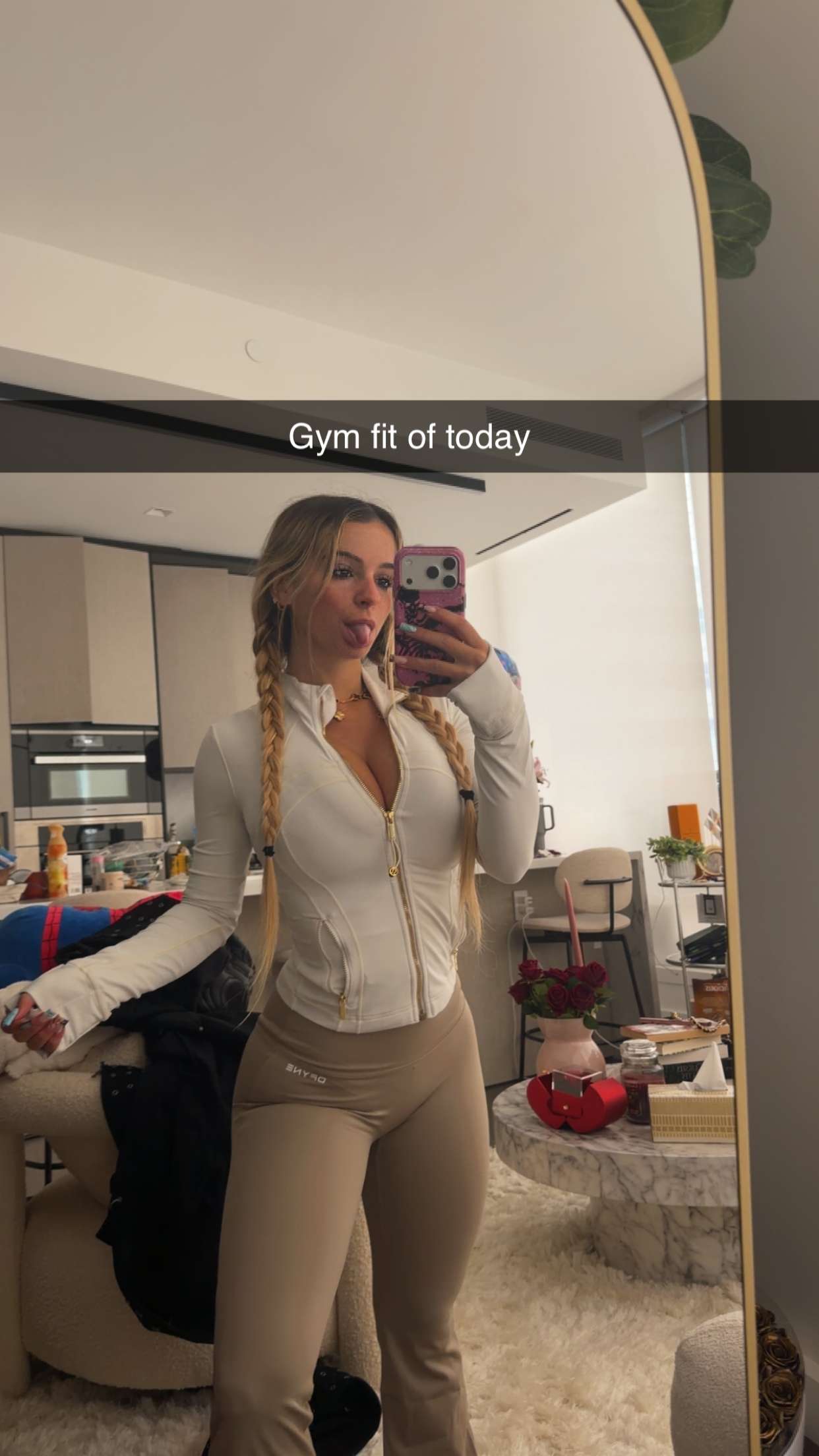 kaitlyn_krems snapchat image archive image