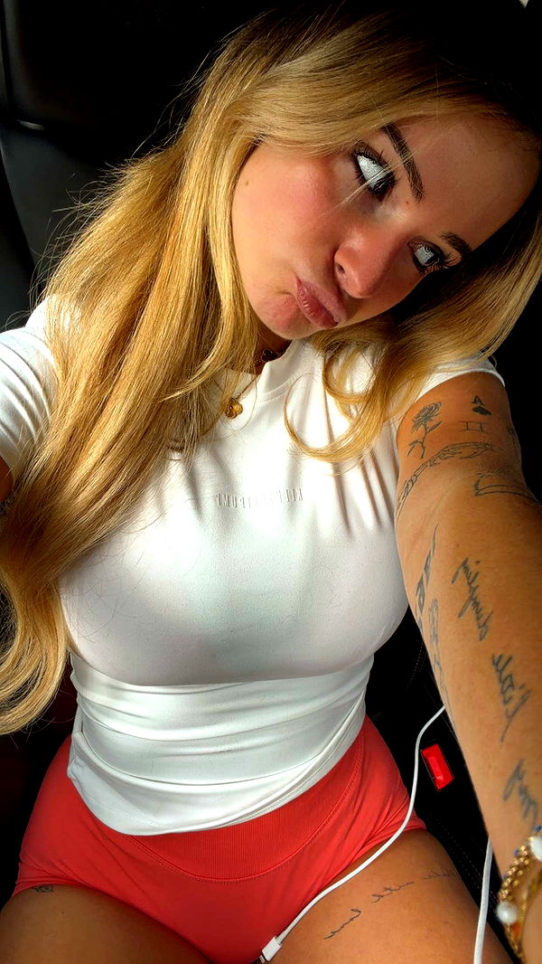 kaitlyn_krems image ~ Altpins