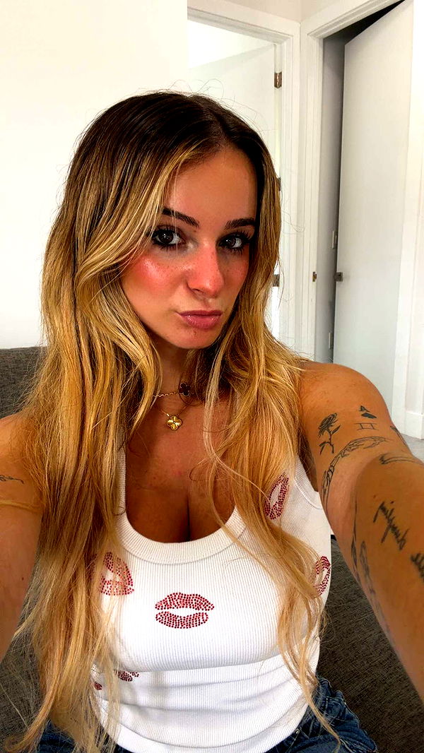 kaitlyn_krems image ~ Altpins