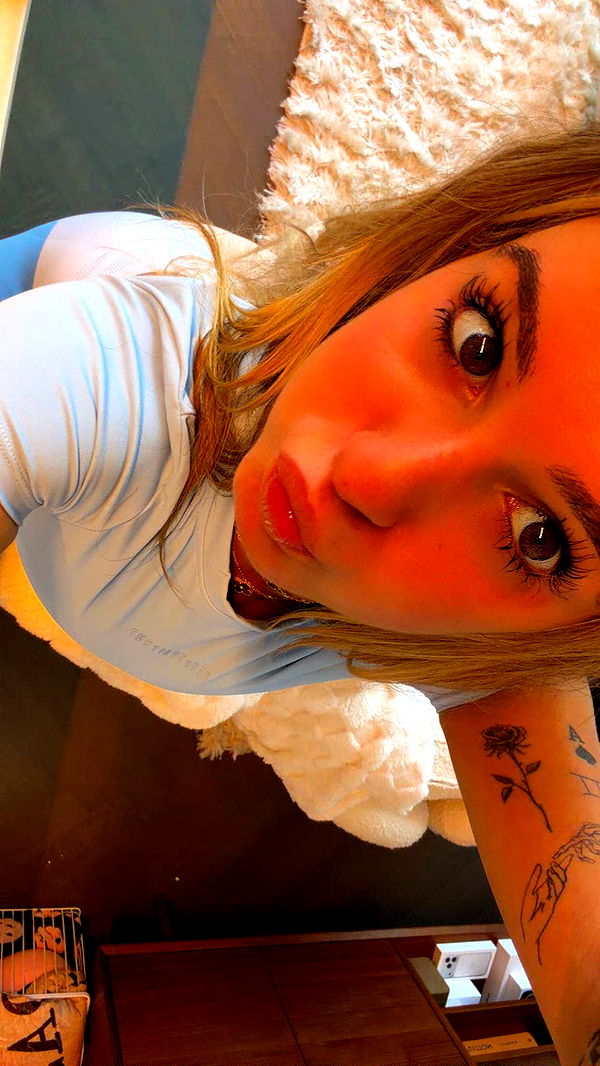 kaitlyn_krems image ~ Altpins