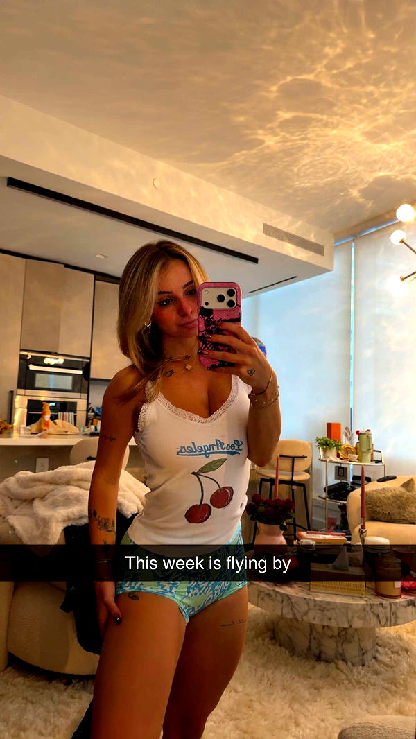 kaitlyn_krems image ~ Altpins